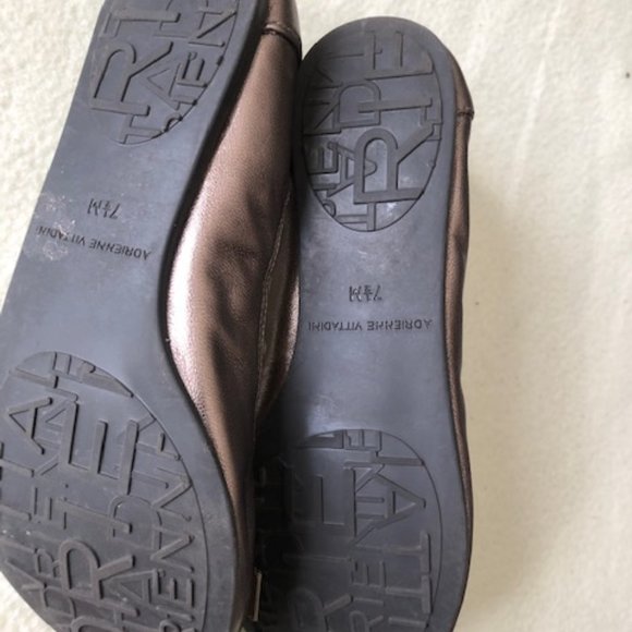 Adrienne Vittadini Open toe flats - Picture 2 of 3